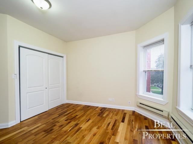 Building Photo - 2 bedroom in CHICAGO IL 60640