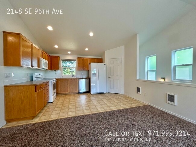 Building Photo - 2148 SE 96th Ave