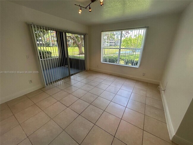 Building Photo - 1725 Palm Cove Blvd