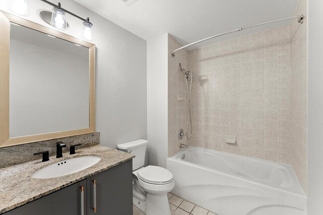 Building Photo - 3338 Peachtree Rd NE