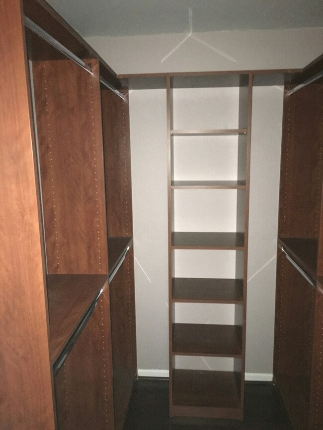 Building Photo - 237 SW 9th St