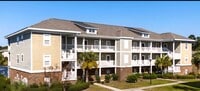 Building Photo - Beautiful 2BR/2BA Condo with Scenic Pond V...