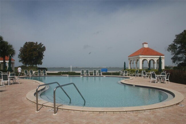 Building Photo - 4737 Dolphin Cay Ln S