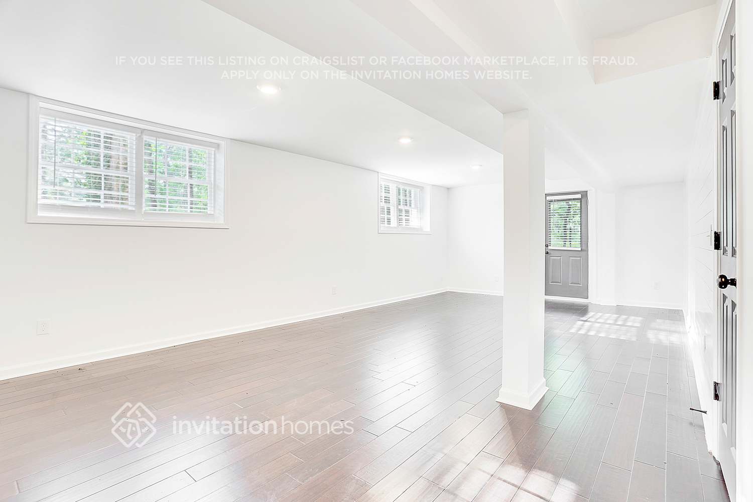 Building Photo - 1748 Pamela Cir SW