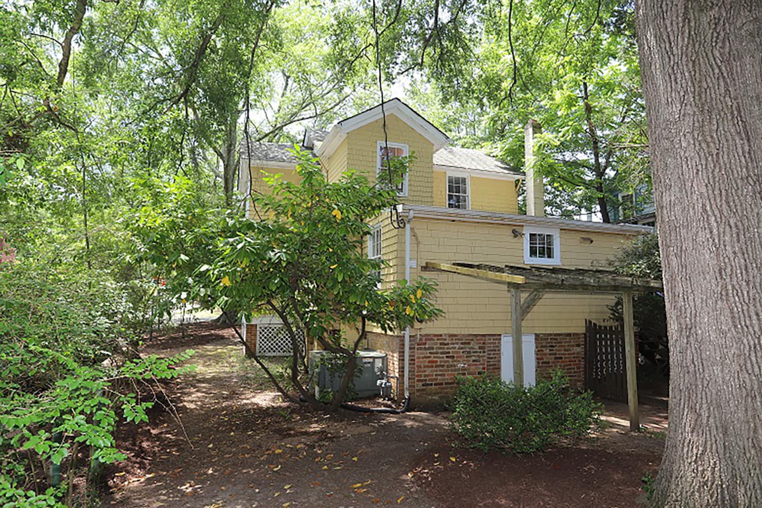Building Photo - 119 Griffin Ave