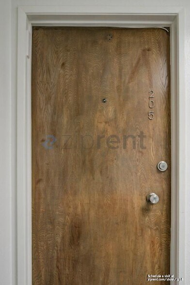 Building Photo - 468 90th St