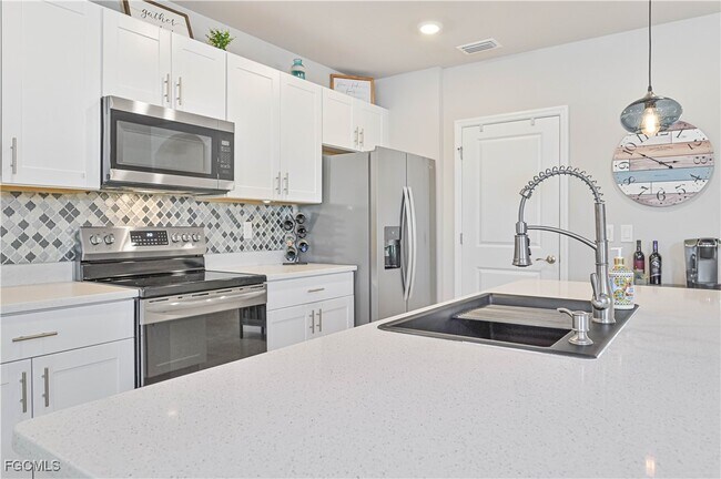 Building Photo - 8908 Cascade Price Cir