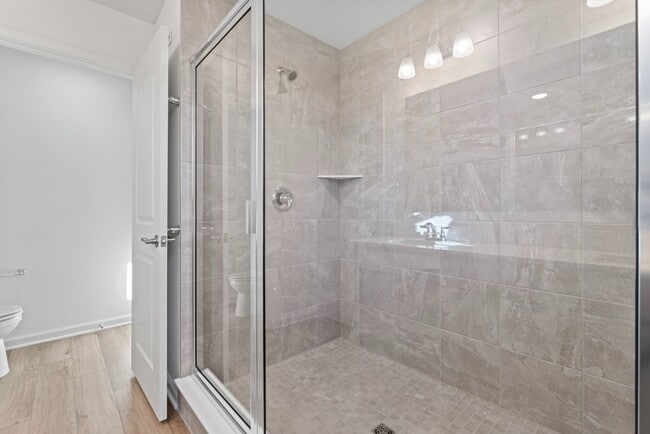 Building Photo - Luxury Townhome, Fishers Schools, Minutes from Shopping, Restaurants, and City Parks!