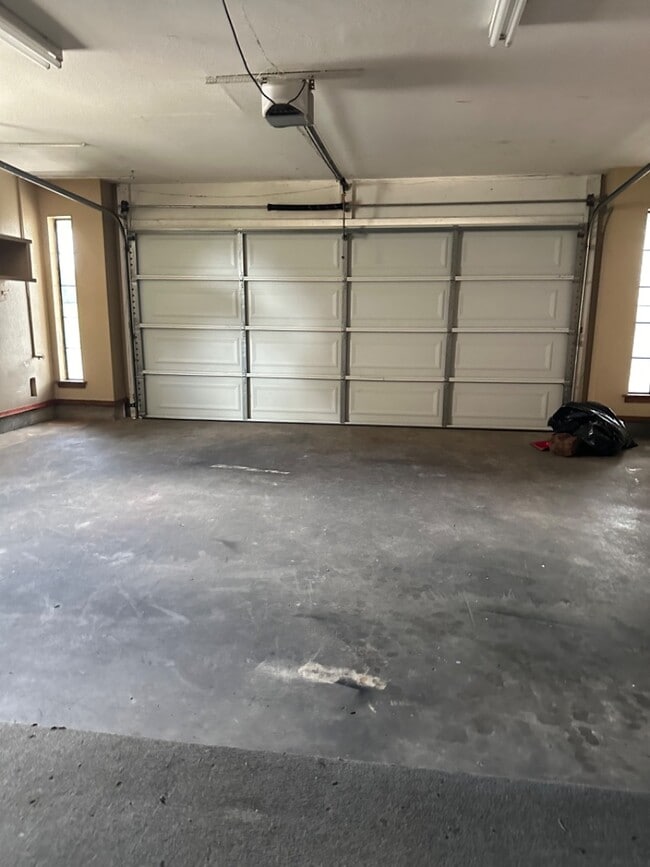 Building Photo - 2729 Palmer Dr