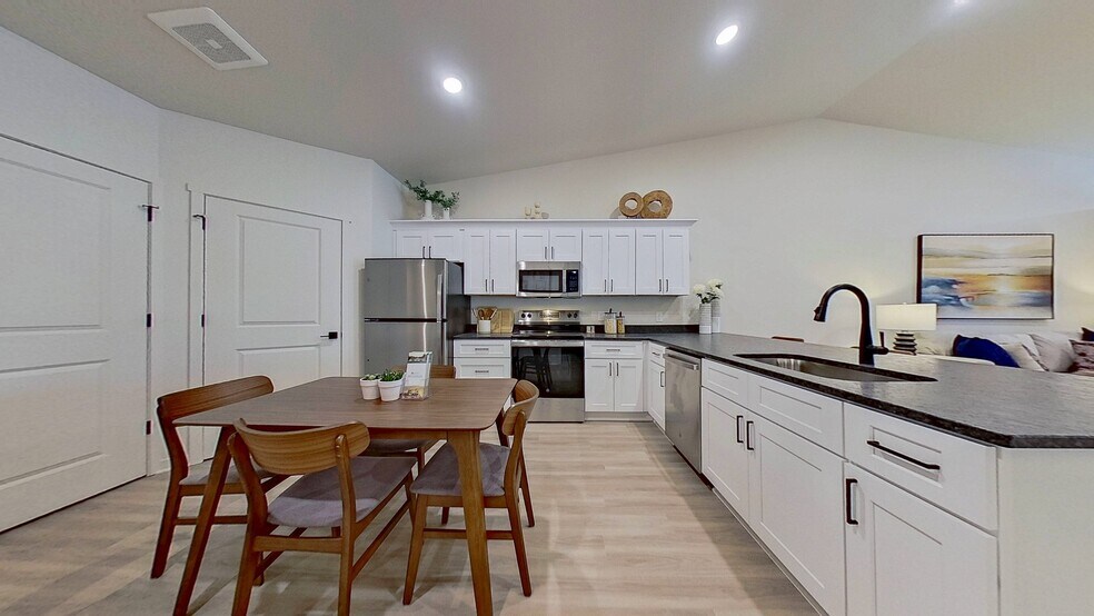 Forestwood-Kitchen - Arabella Apartments