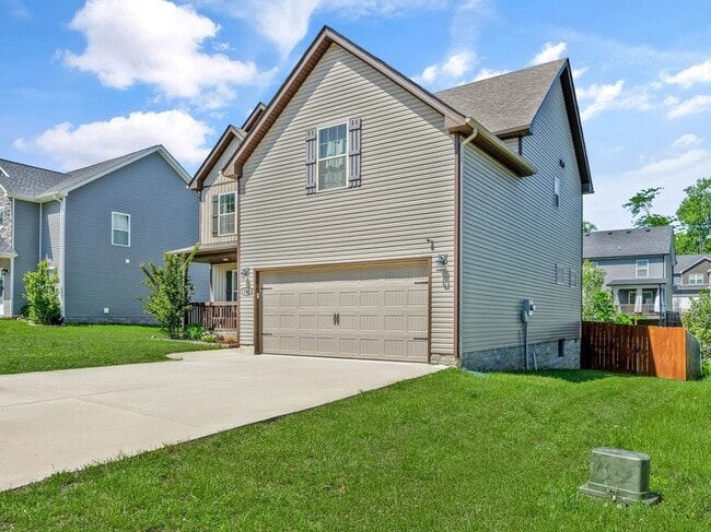 Building Photo - 543 Woodtrace Dr