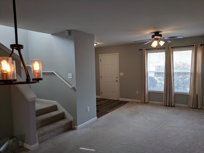 Building Photo - 202 Alde St
