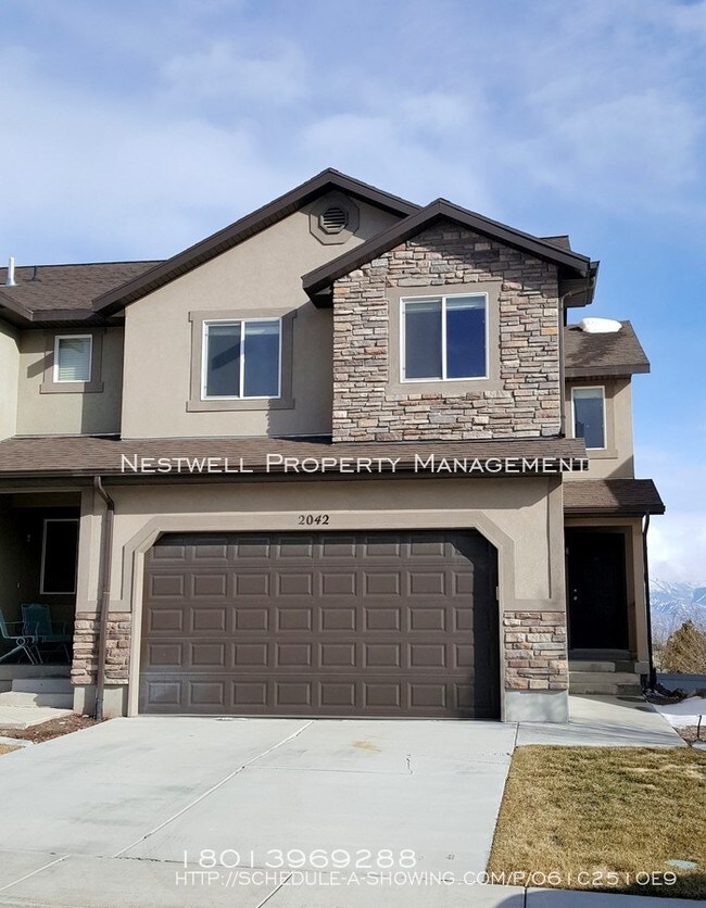 Saratoga Springs Townhome HOA Included! 2042 Churchill Dr Saratoga