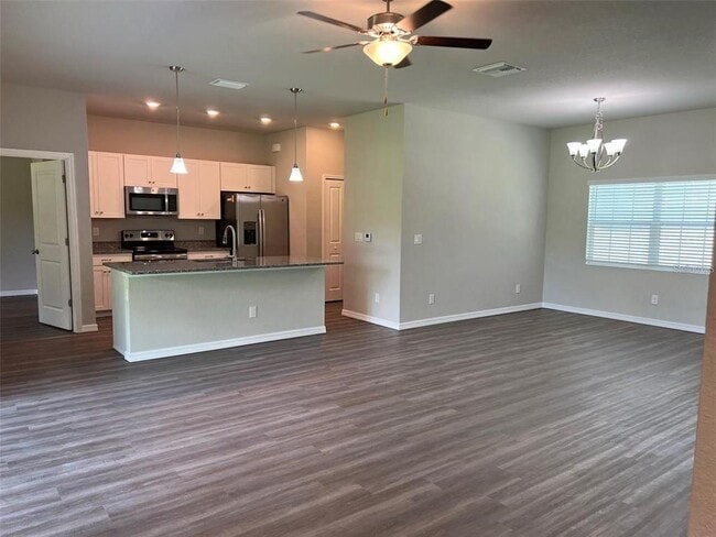 Building Photo - 3685 Trenton Ln