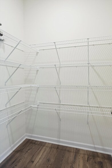 Building Photo - 4140 Bentwood Cove Dr