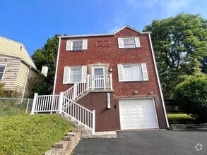 Building Photo - Brentwood - Stunning 3 Bedroom 2 Bathroom ...