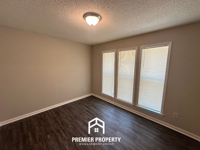 Building Photo - 4556 Trout Valley Dr