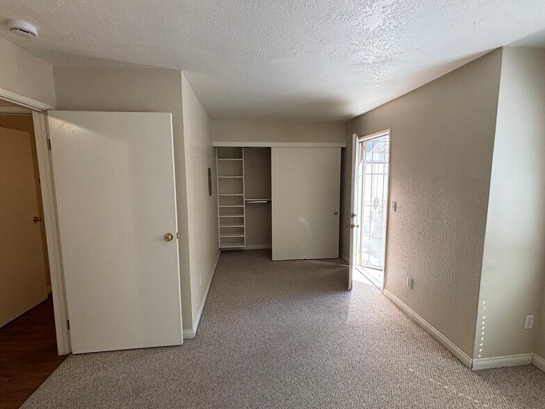 Building Photo - 2629 B St