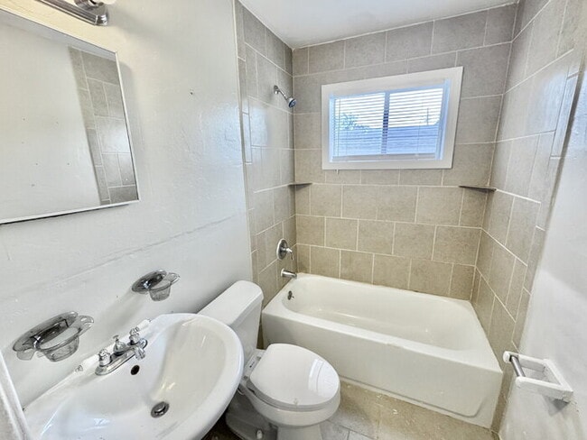 Building Photo - 2981 Benjestown Rd