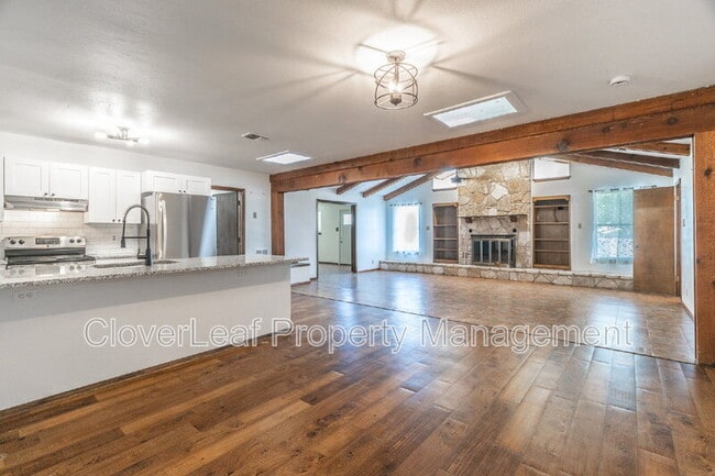 Building Photo - 3503 Clearfield Dr