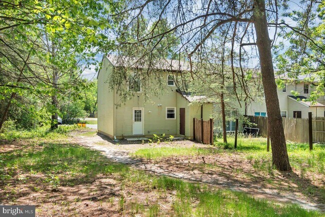 Building Photo - 11 Thistleton Rd