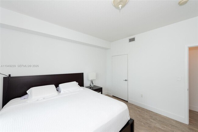 Building Photo - 79 SW 12th St