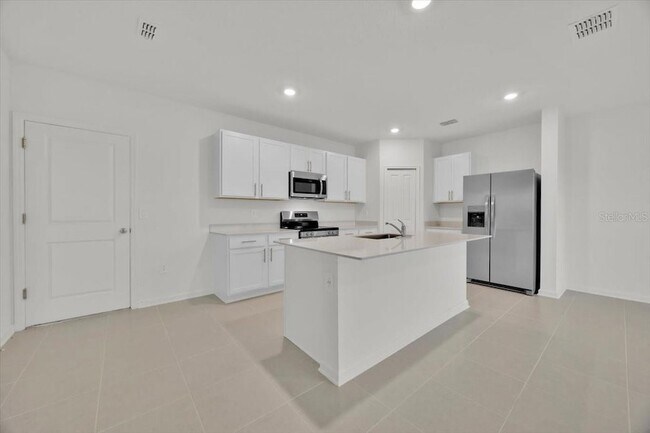 Building Photo - 3511 Kimbrough Dr