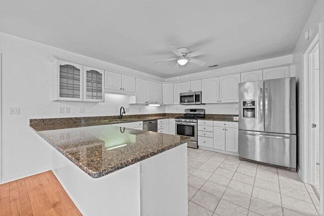 Building Photo - Private Dock Waterfront! Beautiful 3BR/2BA Gem in Fairfield Harbour!