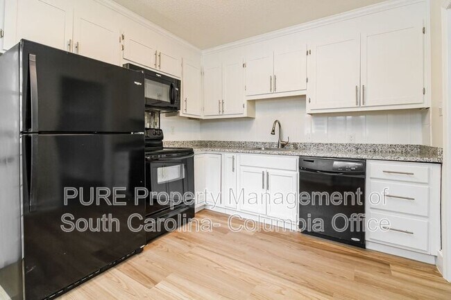Building Photo - 2308 Manse St
