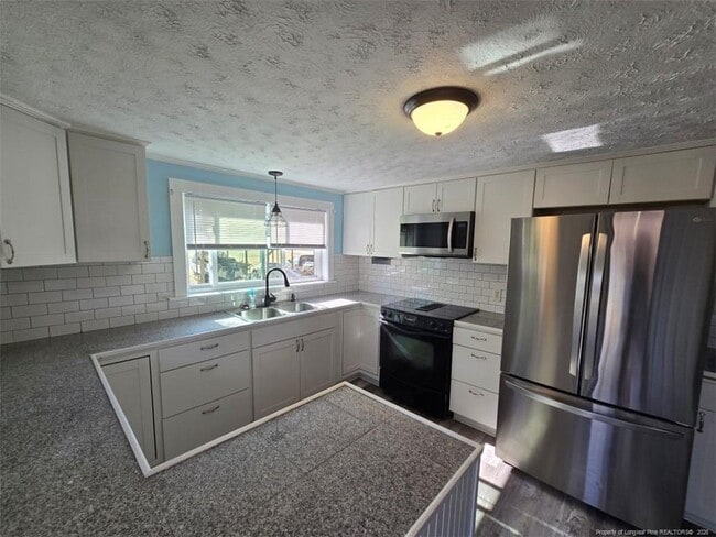 Building Photo - 219 E Clinton St