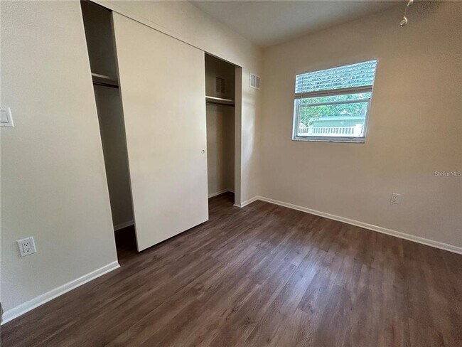 Building Photo - 3646 Radnor Pl