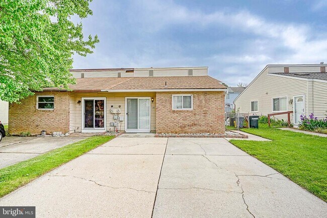 Building Photo - 39 Libra Ln