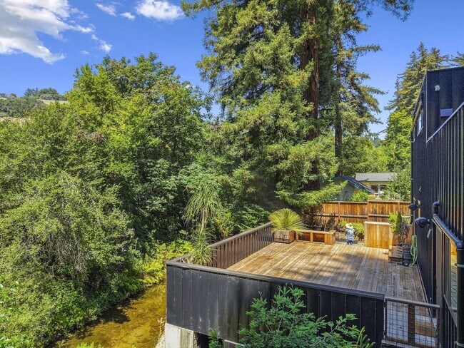 Building Photo - 850 Branciforte Dr