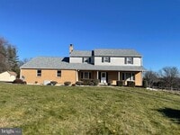 Building Photo - 1306 Hawthorne Ln