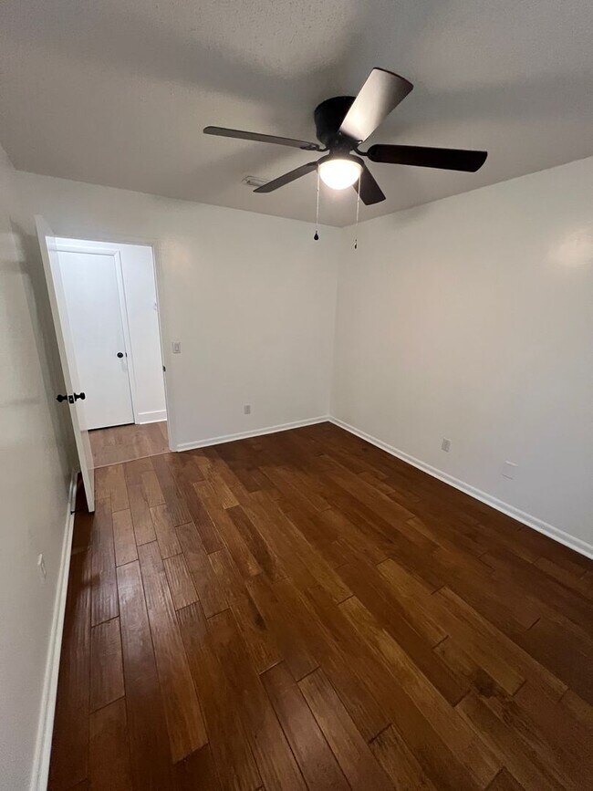 Building Photo - Available April!