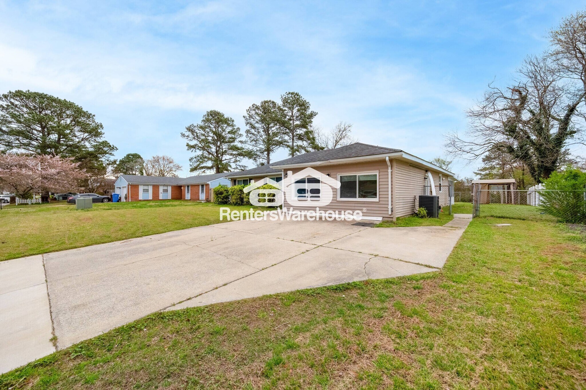 Building Photo - 3009 Knight Rd