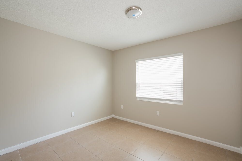 Building Photo - 1355 Five Iron Dr