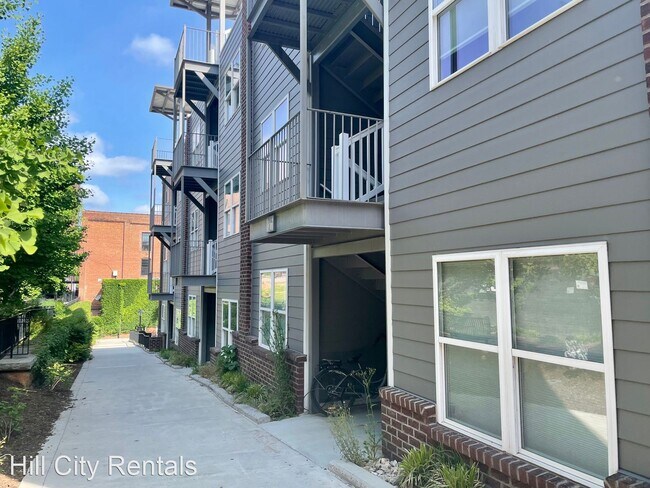 Building Photo - 1 br, 1 bath House - 51 11th Street Unit 11