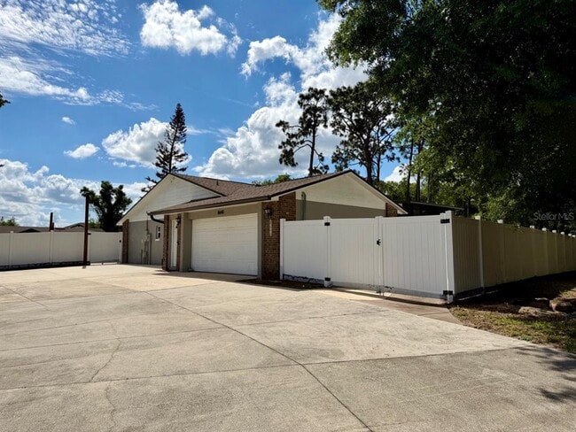 Building Photo - 8640 8th St