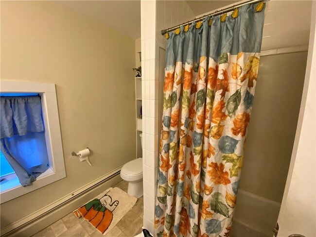 Building Photo - 16 Clearview Ave