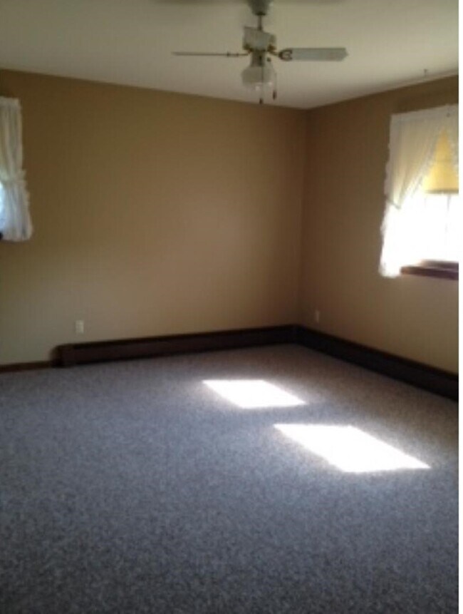 Building Photo - 291 Ruth Rd