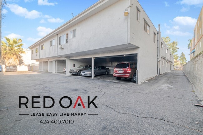 Building Photo - 20436 Cohasset St