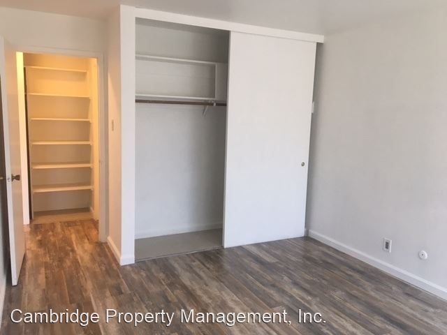 Building Photo - 527 N Amphlett Blvd