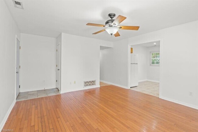 Building Photo - 1720 Gavin Dr