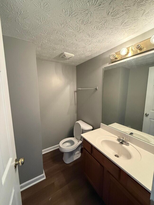 Building Photo - 244 Simba Way