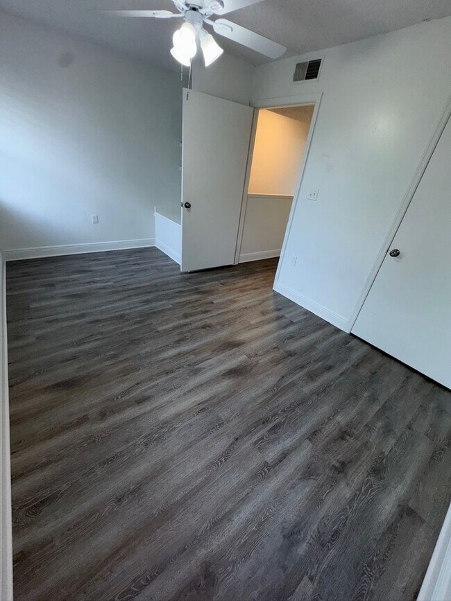 Building Photo - 1193 Bentley Rd