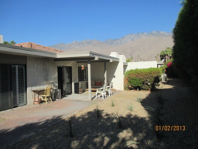Building Photo - 2156 N Sunshine Cir
