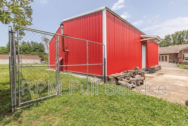 Building Photo - 626 Fowler Ford Rd