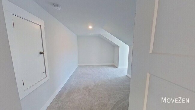 Building Photo - 210 Woodhouse Wy