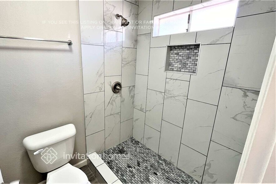 Building Photo - 3856 E Acoma Dr